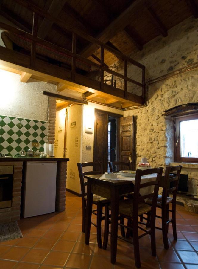 La Casa Su Le Dimore Del Borgo Santo Stefano Di Sessanio Exterior photo